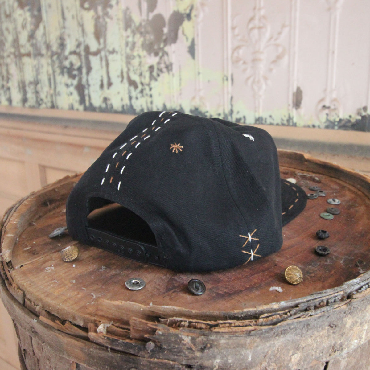 X-STITCH ANTIQUE - BLACK