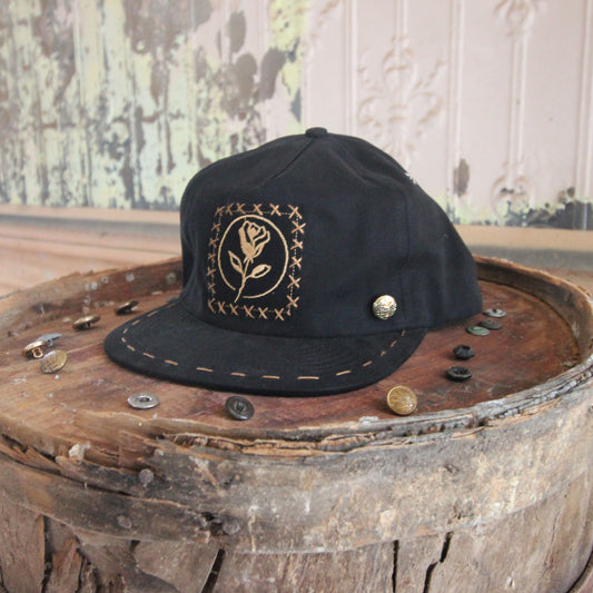 X-STITCH ANTIQUE - BLACK