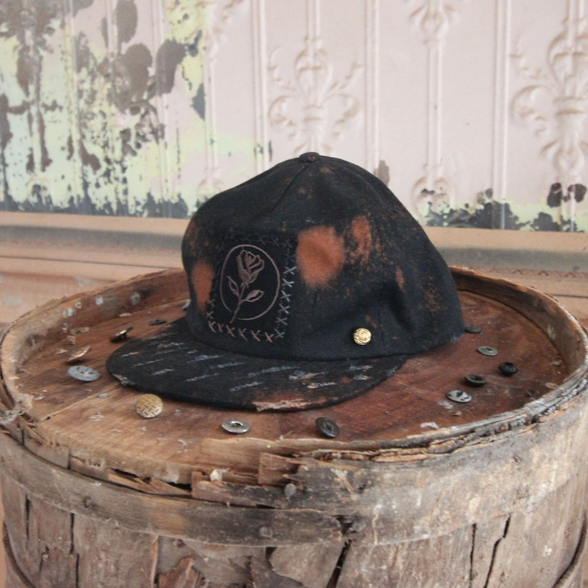 RUSTED RELIC SNAPBACK